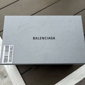 Balenciaga Light Gray Logo Shoe Box